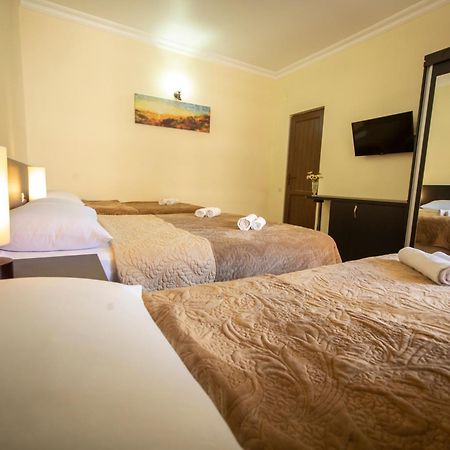 Hotel Chveni Ezo Kobuleti Extérieur photo